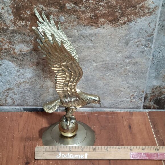 Vintage Solid Brass Eagle in Flight Bird Sculpture American Bald Eagle Perched o - Picture 8 of 14
